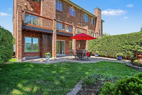 12 Catherwood Court Kanata ON K2K 2K1
