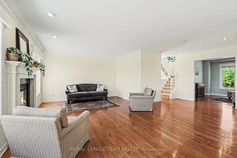 12 Catherwood Court Kanata ON K2K 2K1