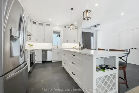 1058 Piper Glen Road Minden Hills ON K0M 2K0