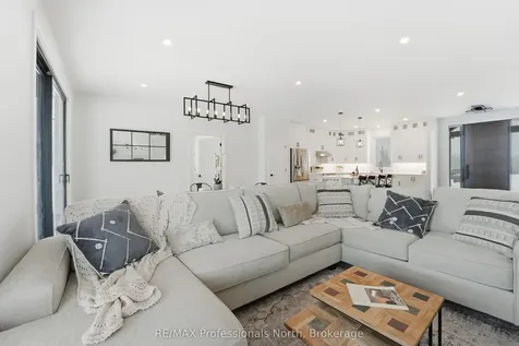 1058 Piper Glen Road Minden Hills ON K0M 2K0