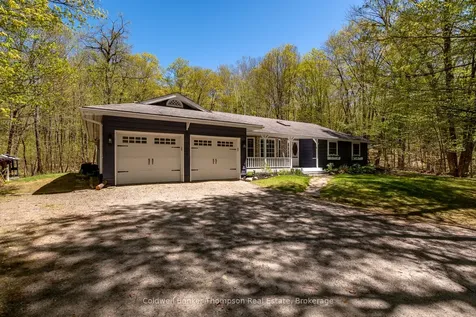 1015 Walker's Glenn Crescent Lake Of Bays ON P1H 2J6