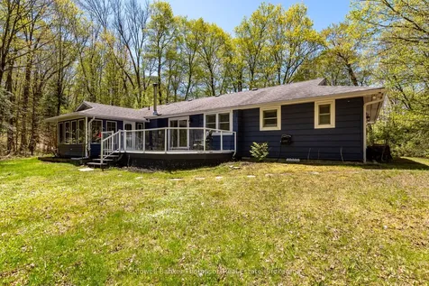 1015 Walker's Glenn Crescent Lake Of Bays ON P1H 2J6