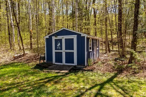 1015 Walker's Glenn Crescent Lake Of Bays ON P1H 2J6