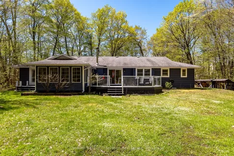 1015 Walker's Glenn Crescent Lake Of Bays ON P1H 2J6