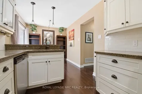 2 Meadowbrook Lane Pelham ON L0S 1E4