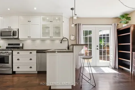 2 Meadowbrook Lane Pelham ON L0S 1E4