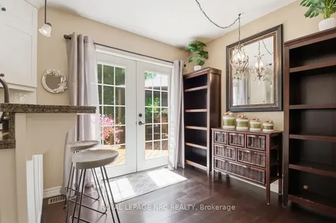2 Meadowbrook Lane Pelham ON L0S 1E4
