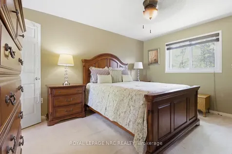 2 Meadowbrook Lane Pelham ON L0S 1E4