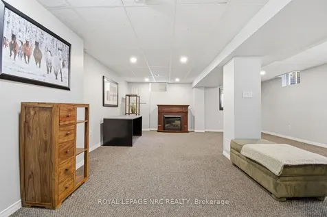 2 Meadowbrook Lane Pelham ON L0S 1E4