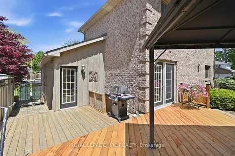 2 Meadowbrook Lane Pelham ON L0S 1E4
