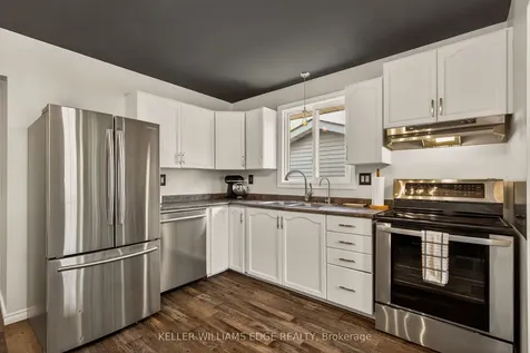 52 Latzer Crescent Brantford ON N3V 1E1