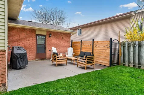 52 Latzer Crescent Brantford ON N3V 1E1