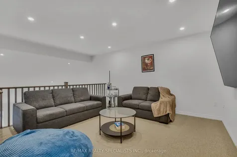 14 Welch Lane Hamilton ON L9C 0G1