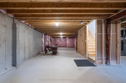 14 Welch Lane Hamilton ON L9C 0G1