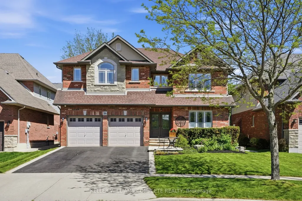 16 Oldmill Road Hamilton ON L9G 5E2