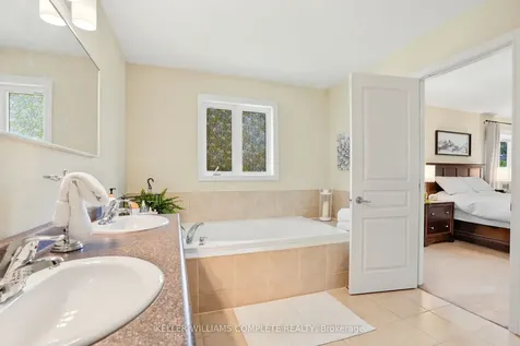 16 Oldmill Road Hamilton ON L9G 5E2