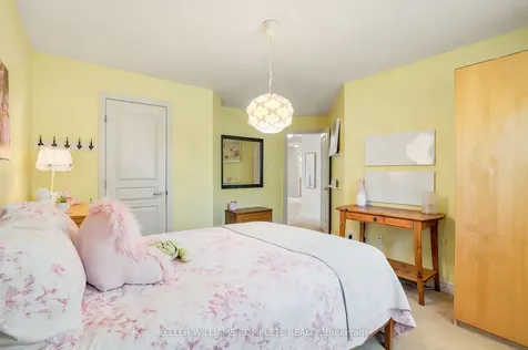 16 Oldmill Road Hamilton ON L9G 5E2