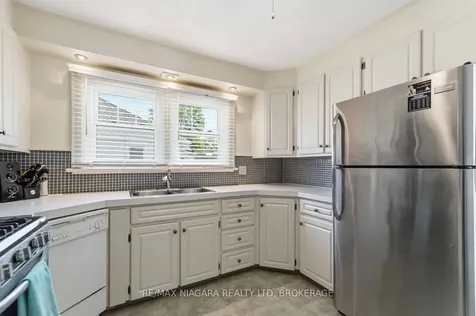 358 Sugarloaf Street Port Colborne ON L3K 2P3