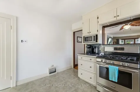 358 Sugarloaf Street Port Colborne ON L3K 2P3
