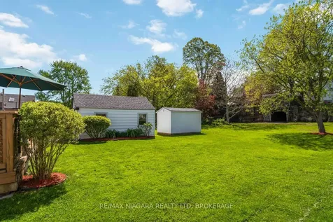358 Sugarloaf Street Port Colborne ON L3K 2P3