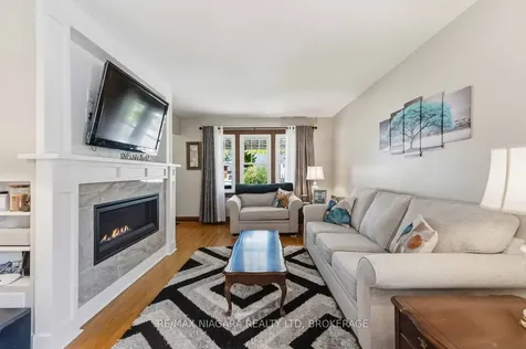 358 Sugarloaf Street Port Colborne ON L3K 2P3