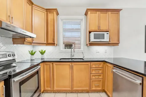 22 Cathedral Street Hamilton ON L8B 0S3