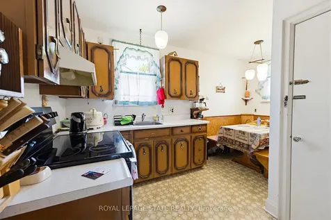 257 West 2nd Street Hamilton ON L9C 3G6