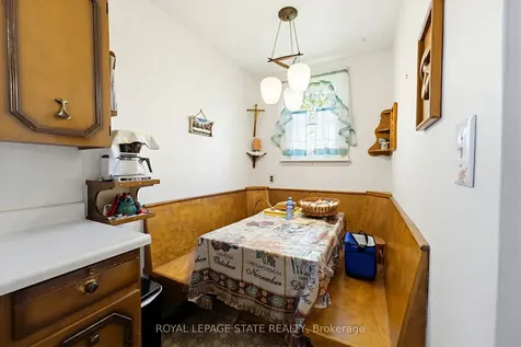 257 West 2nd Street Hamilton ON L9C 3G6