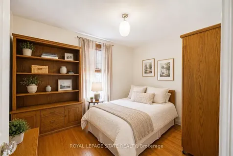 257 West 2nd Street Hamilton ON L9C 3G6