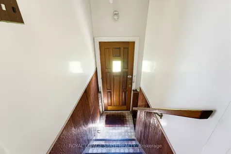 257 West 2nd Street Hamilton ON L9C 3G6