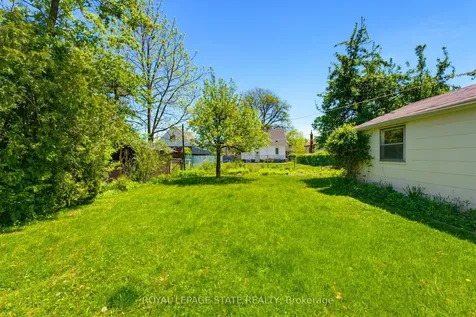 257 West 2nd Street Hamilton ON L9C 3G6