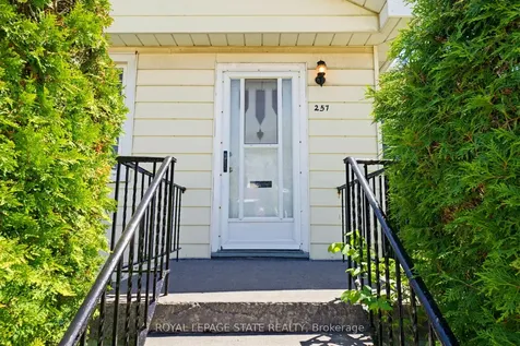 257 West 2nd Street Hamilton ON L9C 3G6