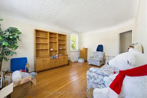 257 West 2nd Street Hamilton ON L9C 3G6