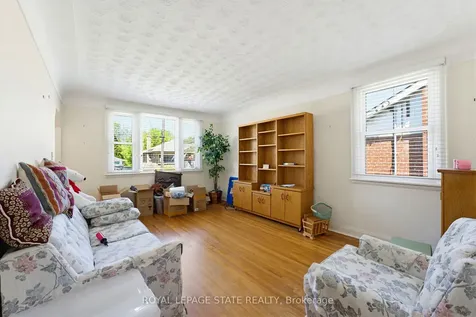 257 West 2nd Street Hamilton ON L9C 3G6