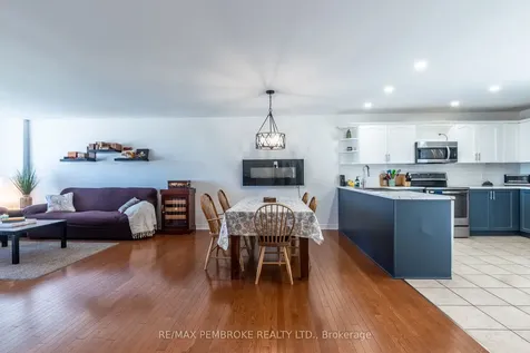 663 Fairview Avenue S Laurentian Valley ON K8A 8N4
