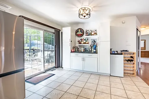 663 Fairview Avenue S Laurentian Valley ON K8A 8N4