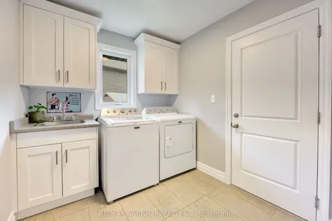 300 Lexington Boulevard St. Clair ON N0N 1G0