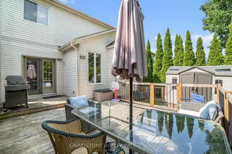 95 Evanshen Crescent Kanata ON K2K 2X7