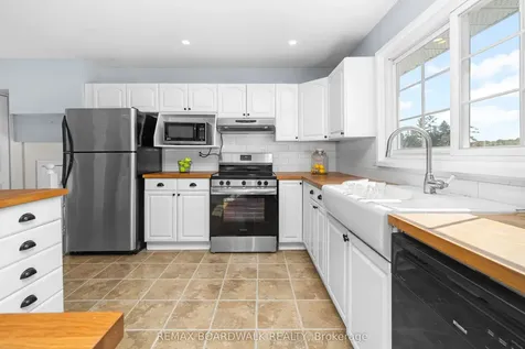 363 Hardwood Ridge Road Lanark Highlands ON K0G 1K0