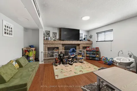 1321 Lochiel Street Cornwall ON K6H 6N5