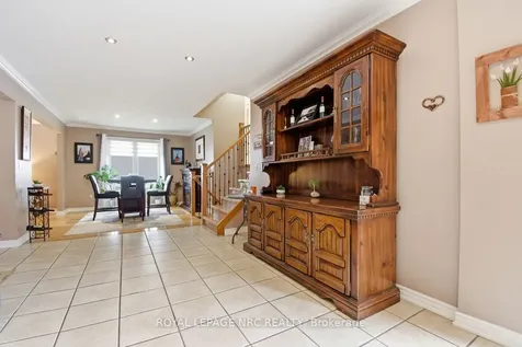 27 Woodrush Avenue Welland ON L3C 6S6