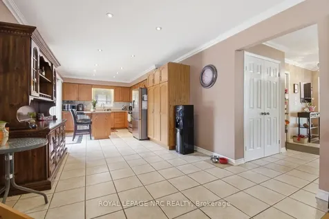 27 Woodrush Avenue Welland ON L3C 6S6