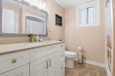 27 Woodrush Avenue Welland ON L3C 6S6