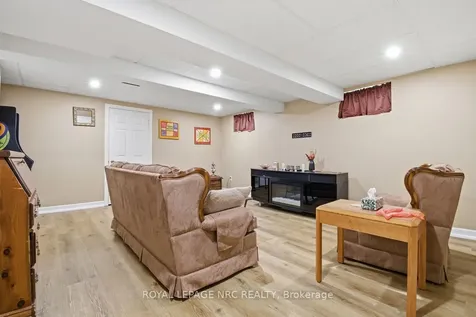 27 Woodrush Avenue Welland ON L3C 6S6