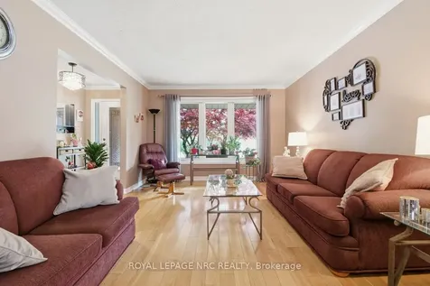 27 Woodrush Avenue Welland ON L3C 6S6