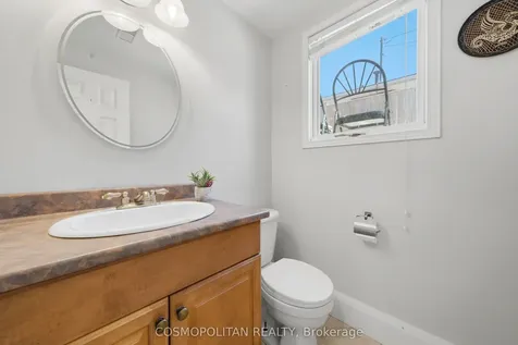 82 Stoney Brook Drive Hamilton ON L8G 3V6