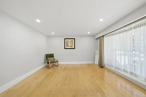 82 Stoney Brook Drive Hamilton ON L8G 3V6