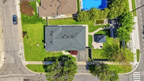 82 Stoney Brook Drive Hamilton ON L8G 3V6