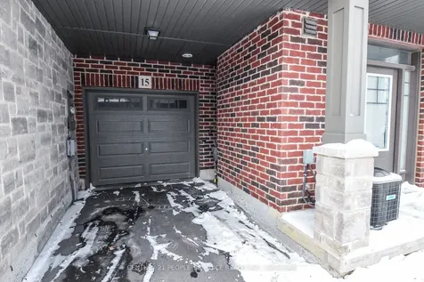 15 Hoffman Lane Hamilton ON L9G 0H2