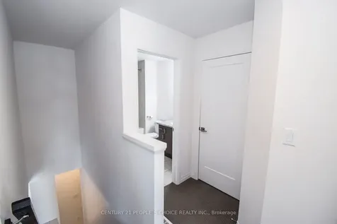 15 Hoffman Lane Hamilton ON L9G 0H2